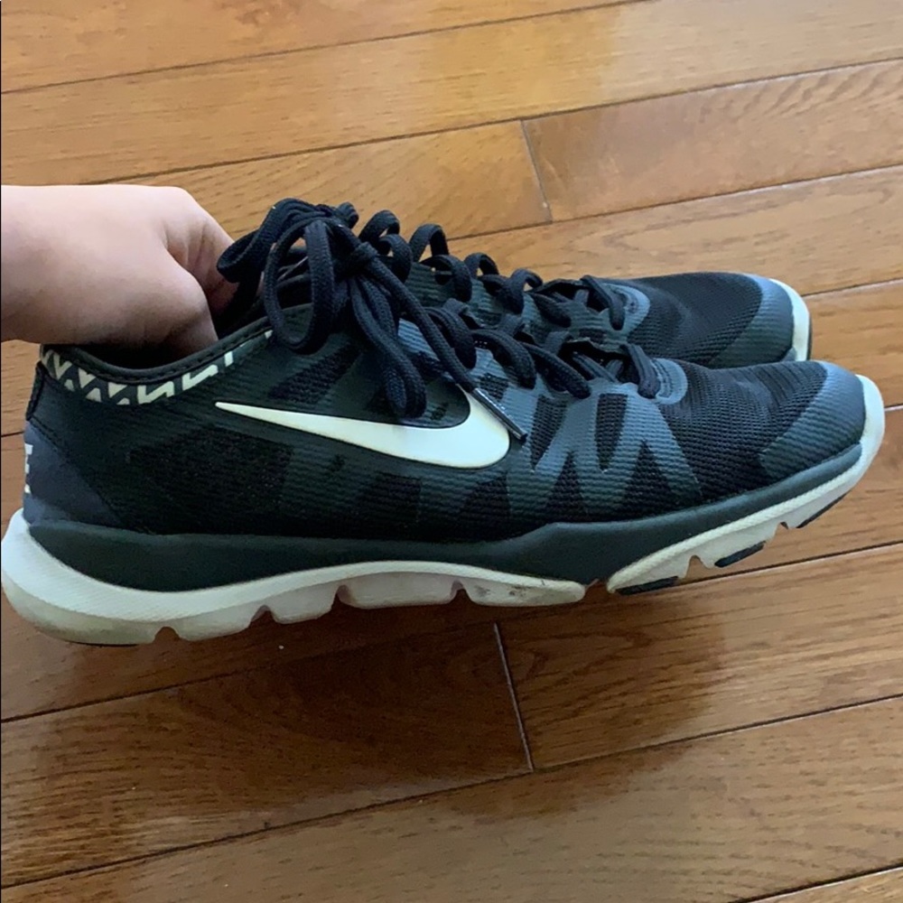 Black Nike Flex Supreme TR3